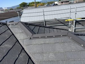 棟板金釘頭シーリング充填